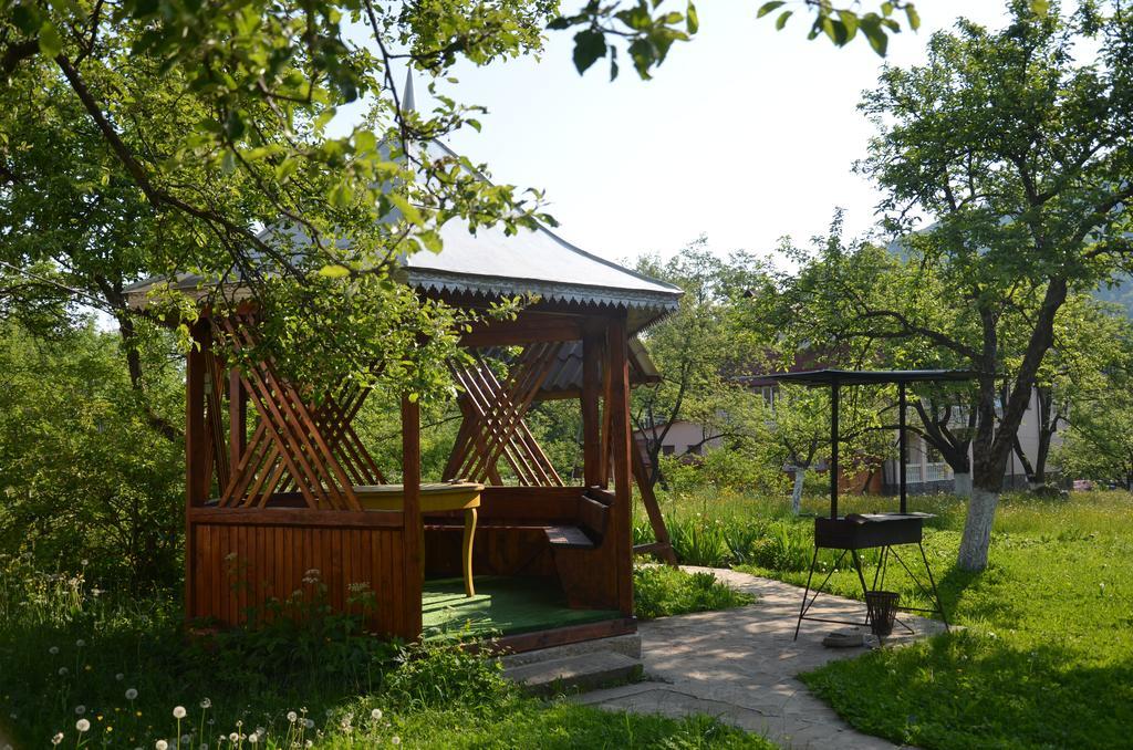 Apartamento Rosinka Yaremche Exterior foto