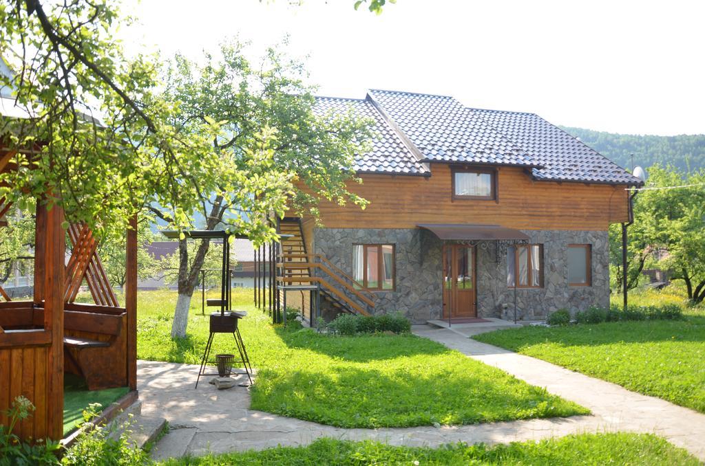 Apartamento Rosinka Yaremche Exterior foto